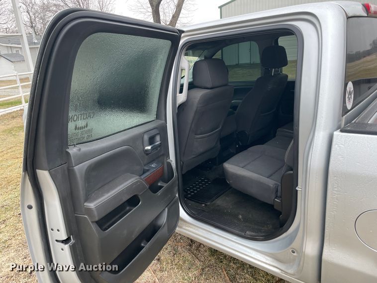 image for item HX9798 2017 GMC Sierra 1500  Crew Cab pickup truck