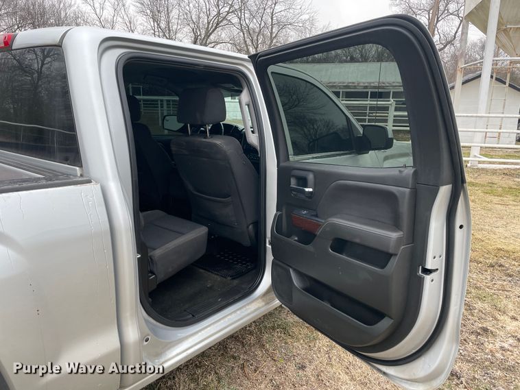 image for item HX9798 2017 GMC Sierra 1500  Crew Cab pickup truck