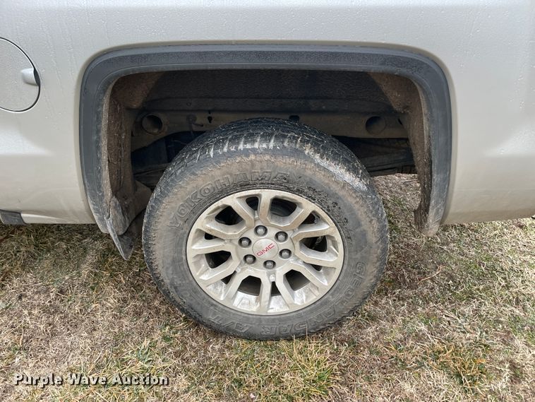 image for item HX9798 2017 GMC Sierra 1500  Crew Cab pickup truck