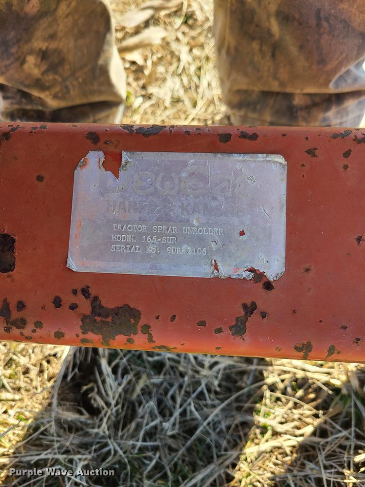 image for item IA9265 DewEze 165-SUR bale unroller