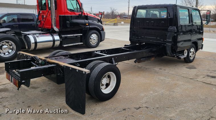 image for item IA9283 2003 Isuzu  Crew Cab truck cab and chassis