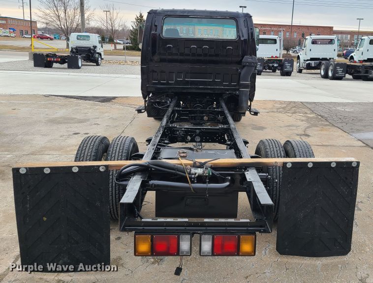 image for item IA9283 2003 Isuzu  Crew Cab truck cab and chassis