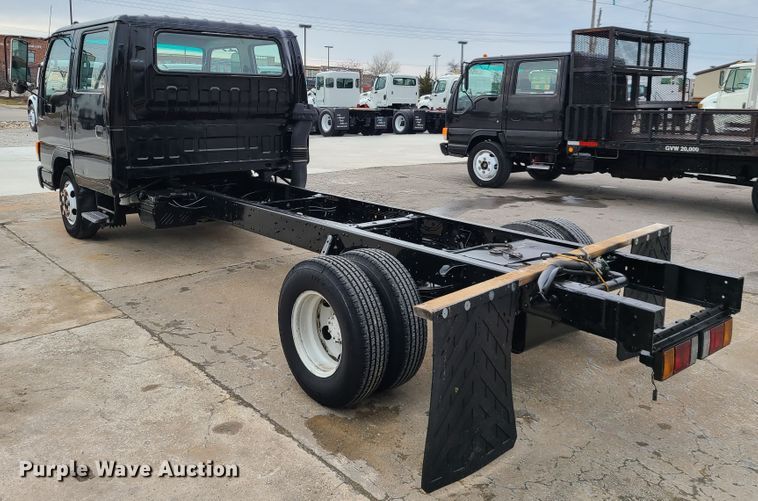 image for item IA9283 2003 Isuzu  Crew Cab truck cab and chassis