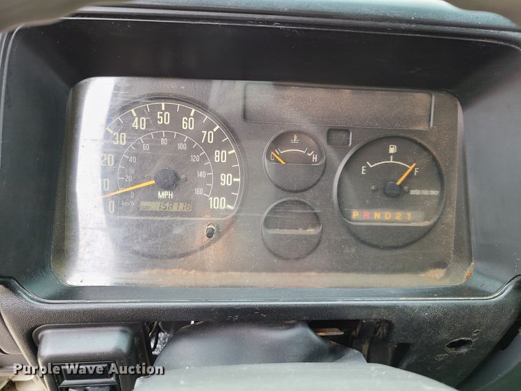 image for item IA9283 2003 Isuzu  Crew Cab truck cab and chassis