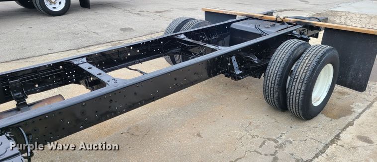 image for item IA9283 2003 Isuzu  Crew Cab truck cab and chassis