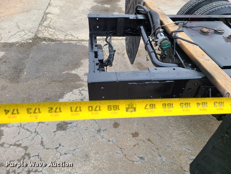 image for item IA9283 2003 Isuzu  Crew Cab truck cab and chassis