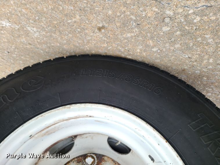 image for item IA9283 2003 Isuzu  Crew Cab truck cab and chassis