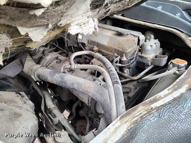 image for item IA9283 2003 Isuzu  Crew Cab truck cab and chassis