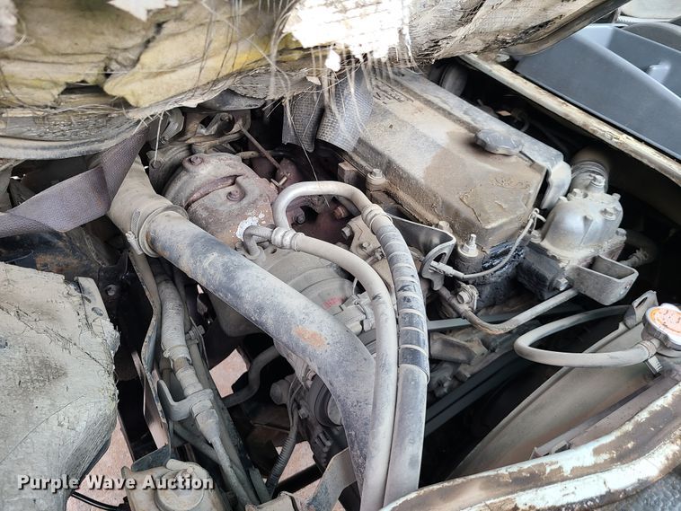 image for item IA9283 2003 Isuzu  Crew Cab truck cab and chassis