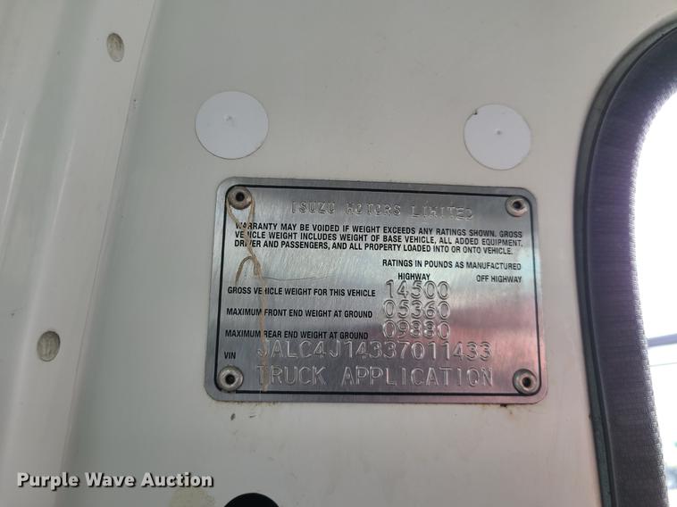 image for item IA9283 2003 Isuzu  Crew Cab truck cab and chassis