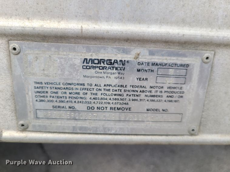 image for item IA9285 1999 Freightliner FL70  box truck