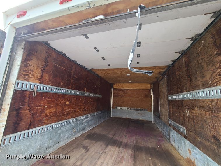 image for item IA9285 1999 Freightliner FL70  box truck