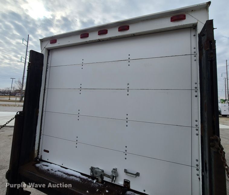 image for item IA9285 1999 Freightliner FL70  box truck