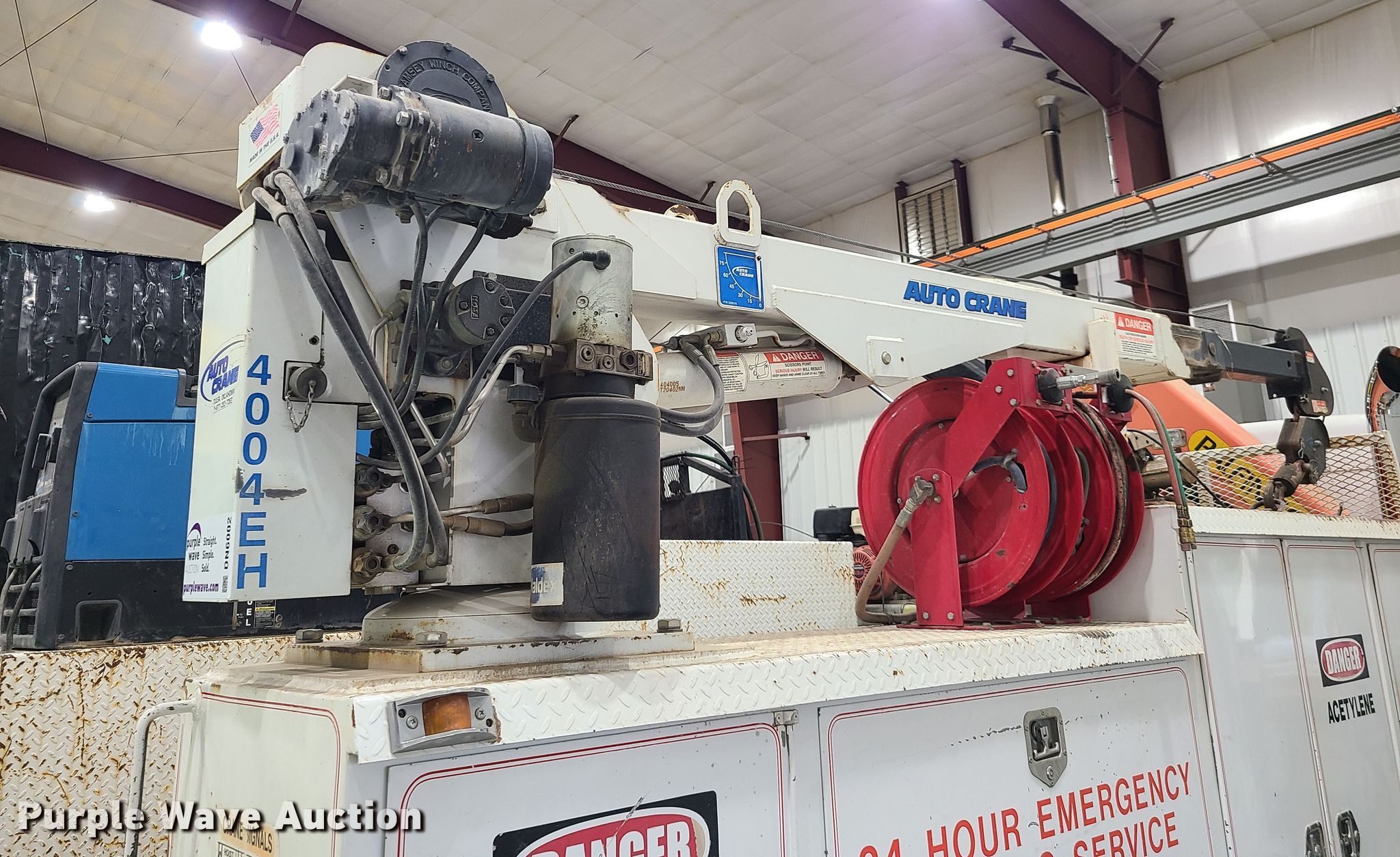 Auto Crane 4004EH crane in Lexington, MO Item DN6002 sold Purple Wave