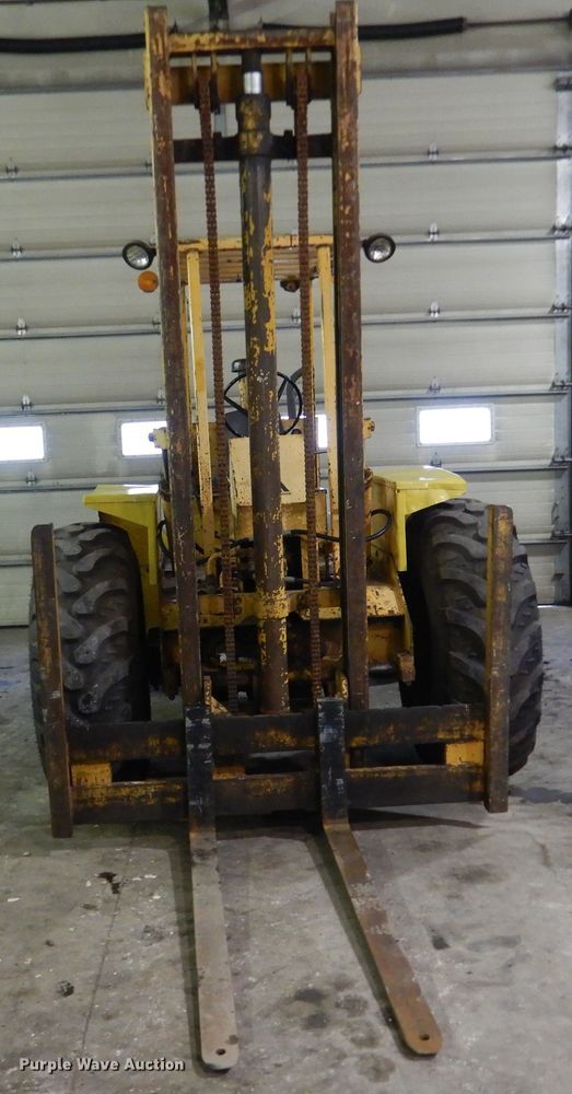 image for item AF9900 Allis Chalmers 706  forklift