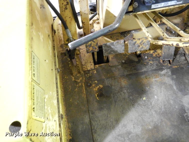 image for item AF9900 Allis Chalmers 706  forklift