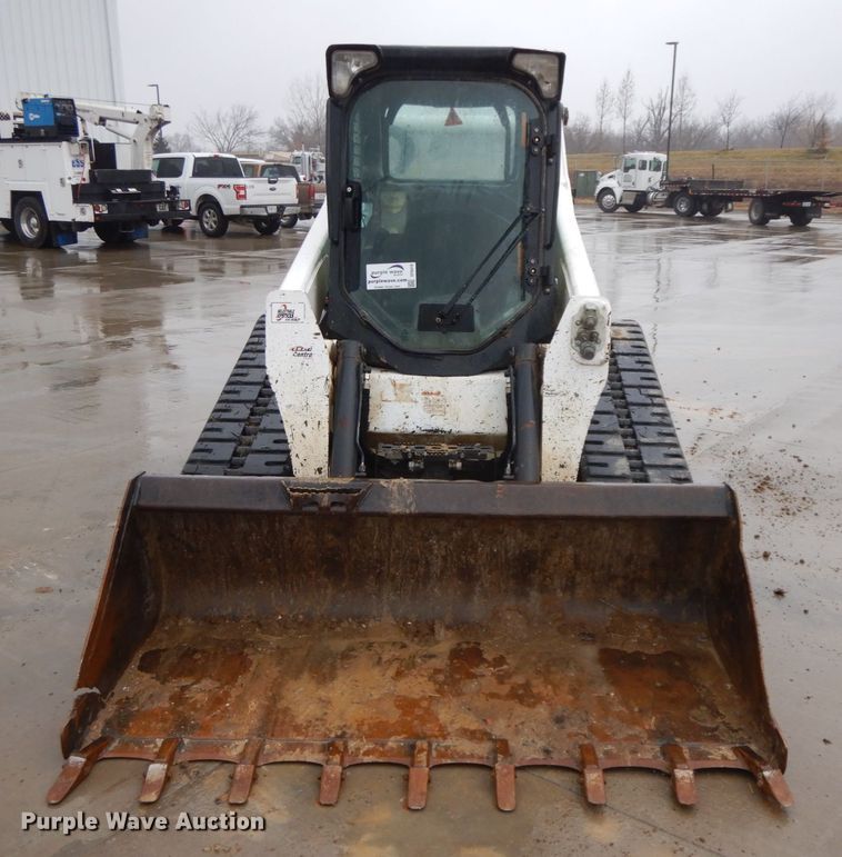 image for item DF6410 2018 Bobcat T870  tracked skid steer loader