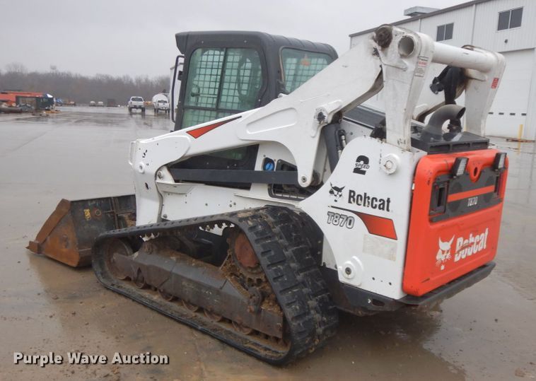 image for item DF6410 2018 Bobcat T870  tracked skid steer loader