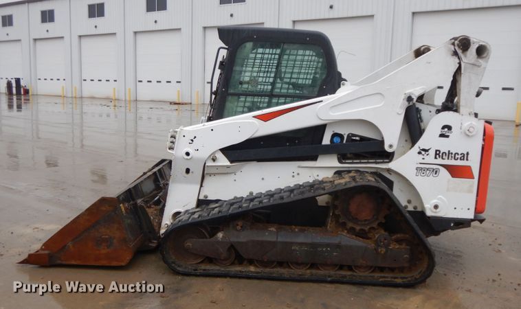 image for item DF6410 2018 Bobcat T870  tracked skid steer loader