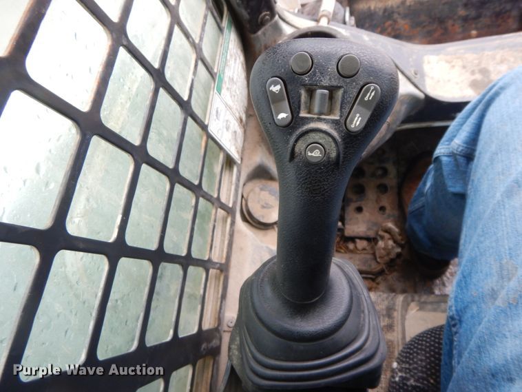 image for item DF6410 2018 Bobcat T870  tracked skid steer loader