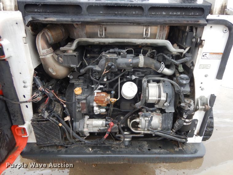 image for item DF6410 2018 Bobcat T870  tracked skid steer loader