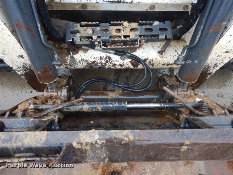 image for item DF6410 2018 Bobcat T870  tracked skid steer loader