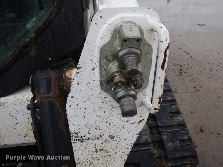 image for item DF6410 2018 Bobcat T870  tracked skid steer loader