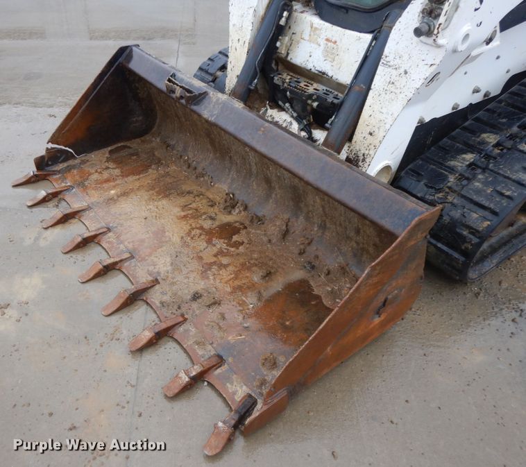 image for item DF6410 2018 Bobcat T870  tracked skid steer loader