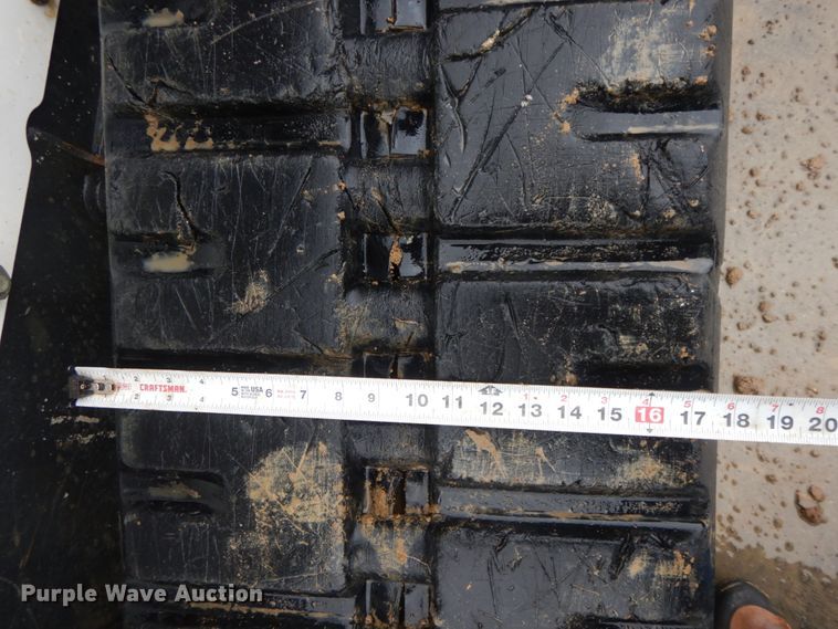 image for item DF6410 2018 Bobcat T870  tracked skid steer loader