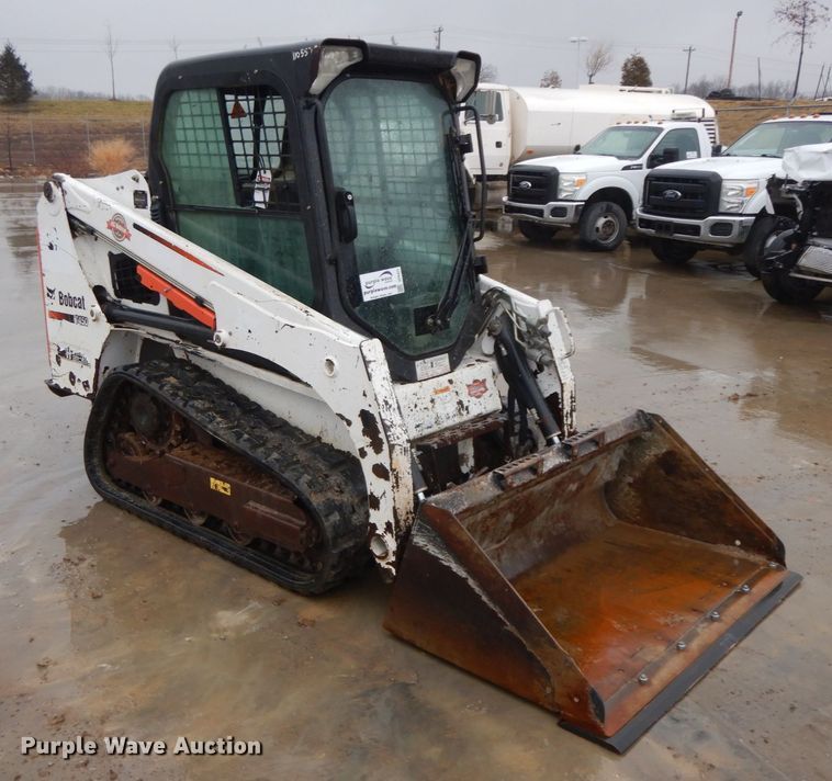 image for item DF6411 2015 Bobcat T450  tracked skid steer loader