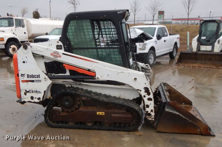 image for item DF6411 2015 Bobcat T450  tracked skid steer loader