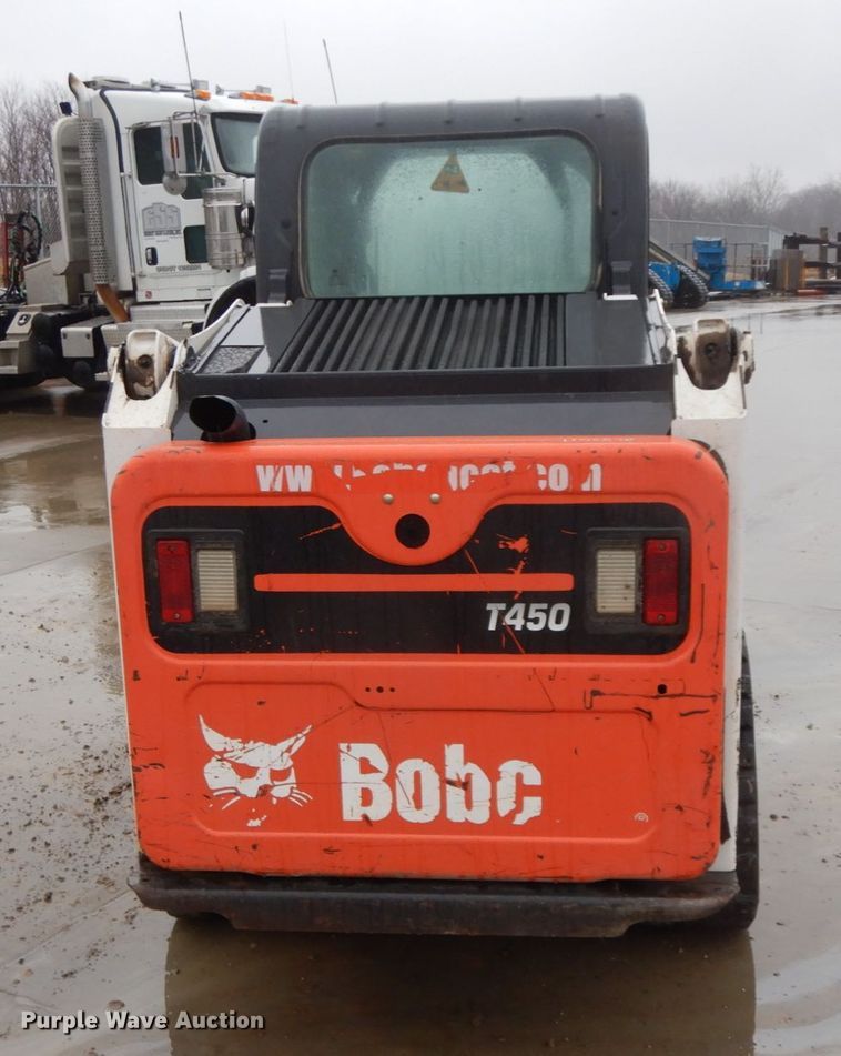 image for item DF6411 2015 Bobcat T450  tracked skid steer loader
