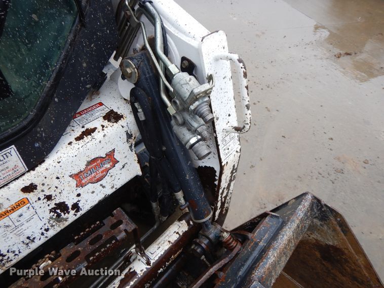 image for item DF6411 2015 Bobcat T450  tracked skid steer loader