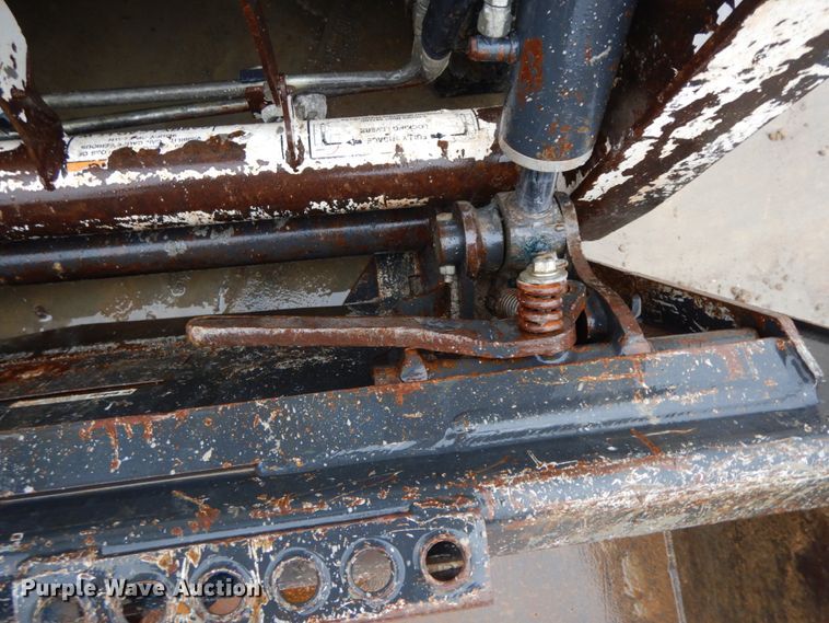 image for item DF6411 2015 Bobcat T450  tracked skid steer loader