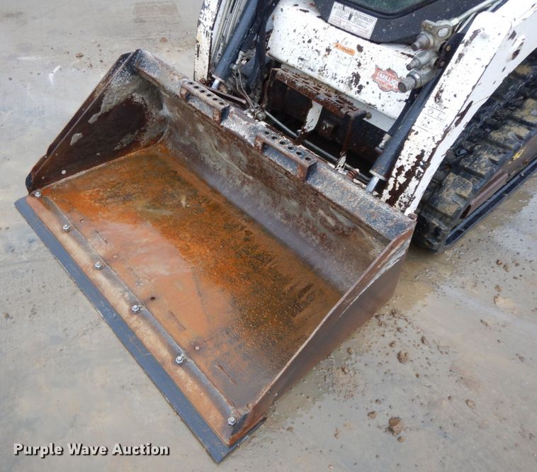 image for item DF6411 2015 Bobcat T450  tracked skid steer loader