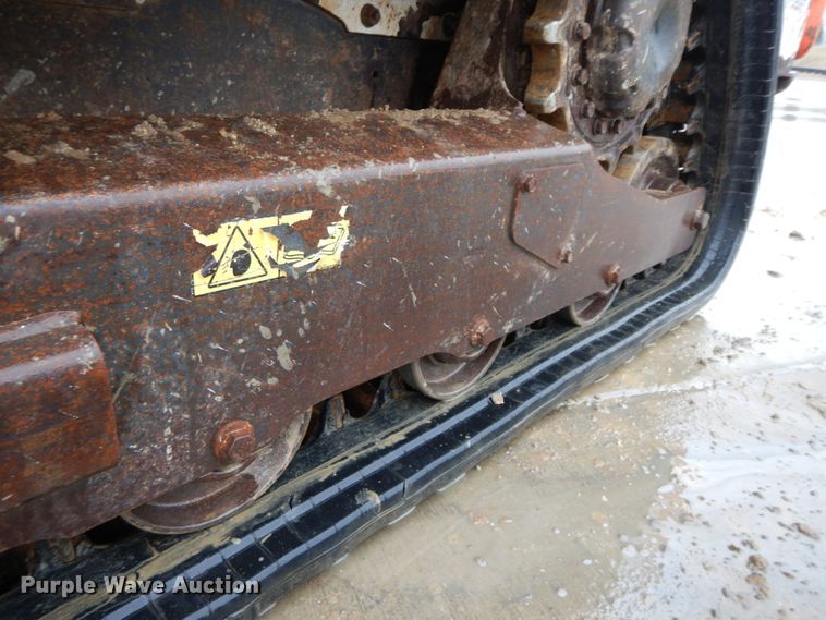 image for item DF6411 2015 Bobcat T450  tracked skid steer loader