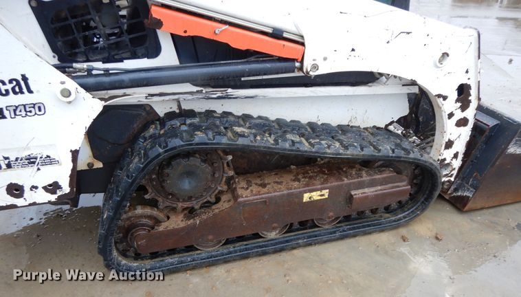 image for item DF6411 2015 Bobcat T450  tracked skid steer loader