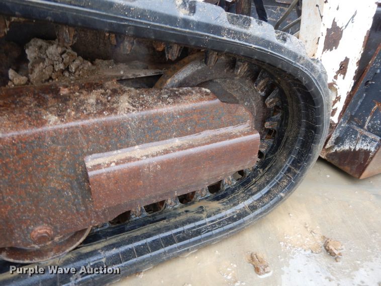 image for item DF6411 2015 Bobcat T450  tracked skid steer loader