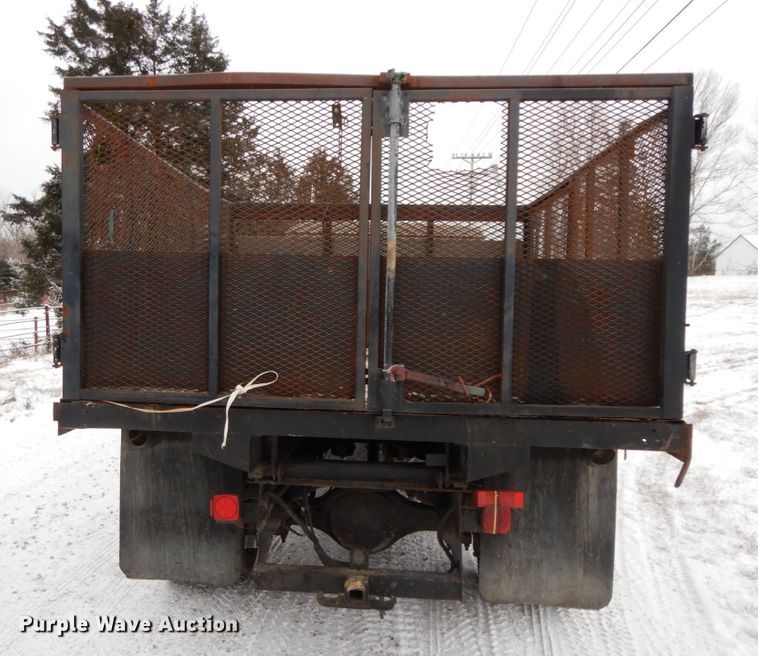 image for item DF6432 1999 International 4700  dump truck