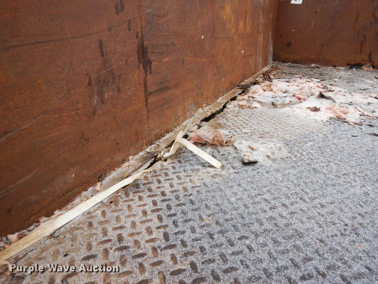 image for item DF6432 1999 International 4700  dump truck