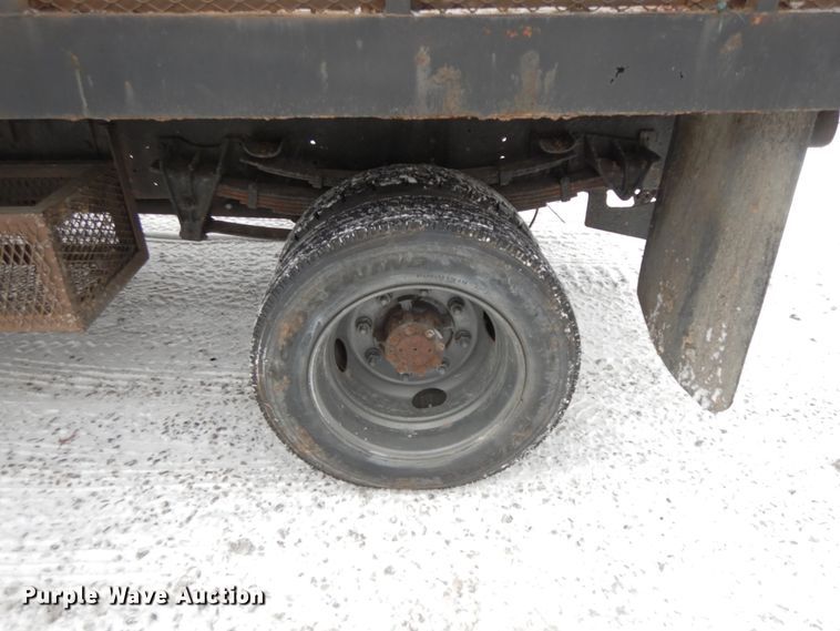 image for item DF6432 1999 International 4700  dump truck