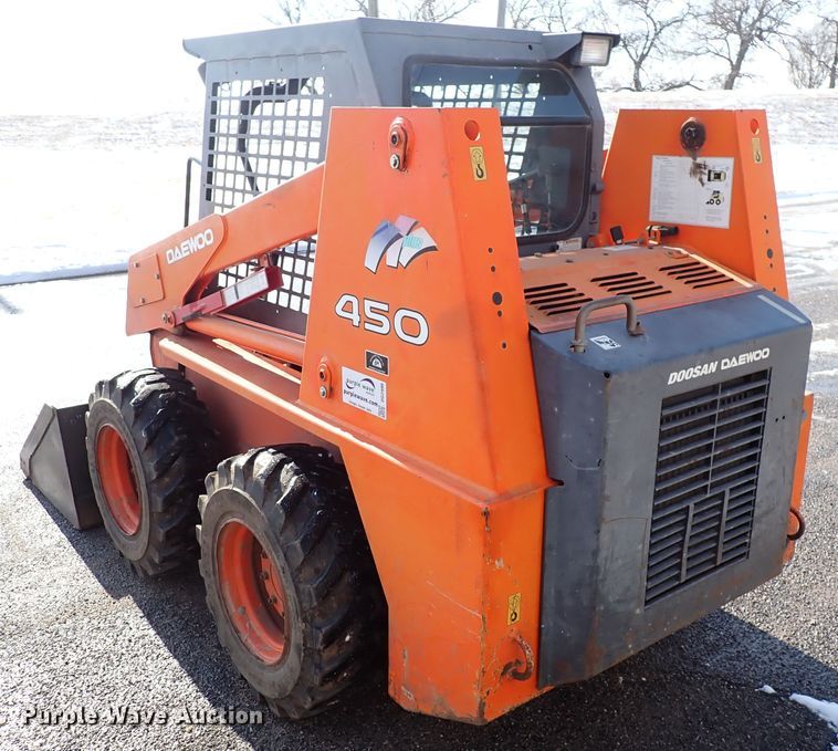 image for item DG2996 2005 Daewoo 450  skid steer loader