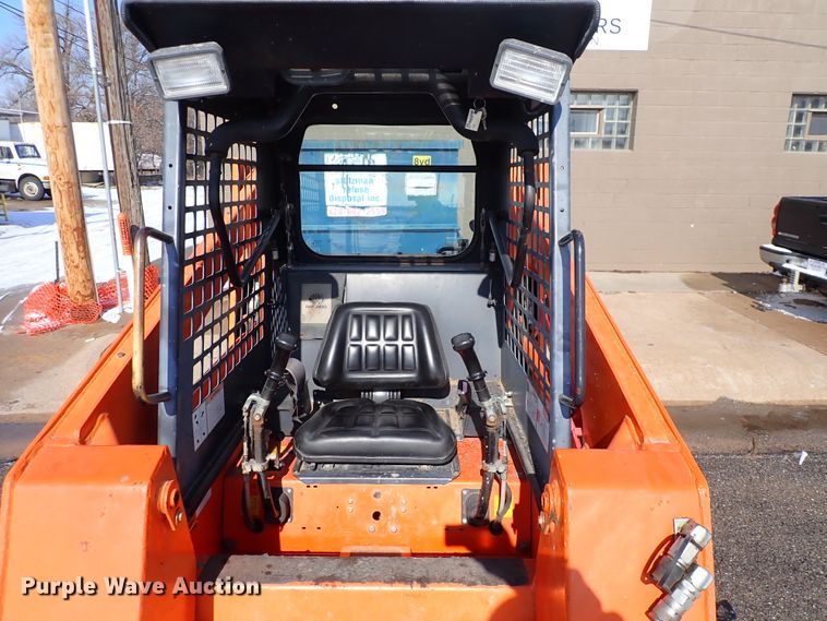 image for item DG2996 2005 Daewoo 450  skid steer loader