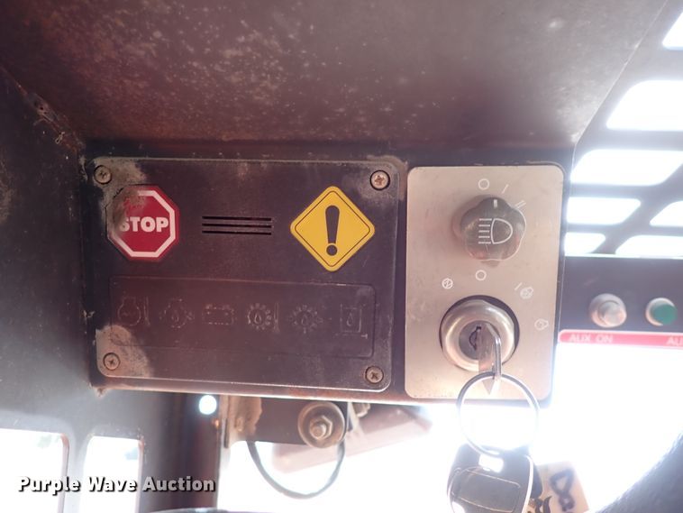 image for item DG2996 2005 Daewoo 450  skid steer loader