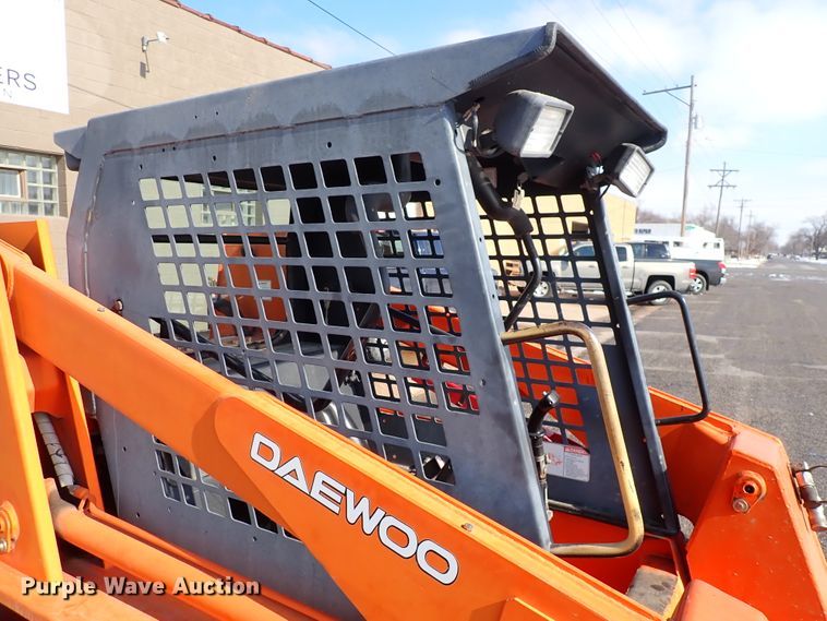 image for item DG2996 2005 Daewoo 450  skid steer loader