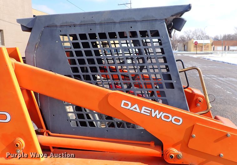 image for item DG2996 2005 Daewoo 450  skid steer loader