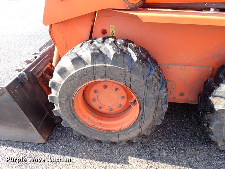 image for item DG2996 2005 Daewoo 450  skid steer loader