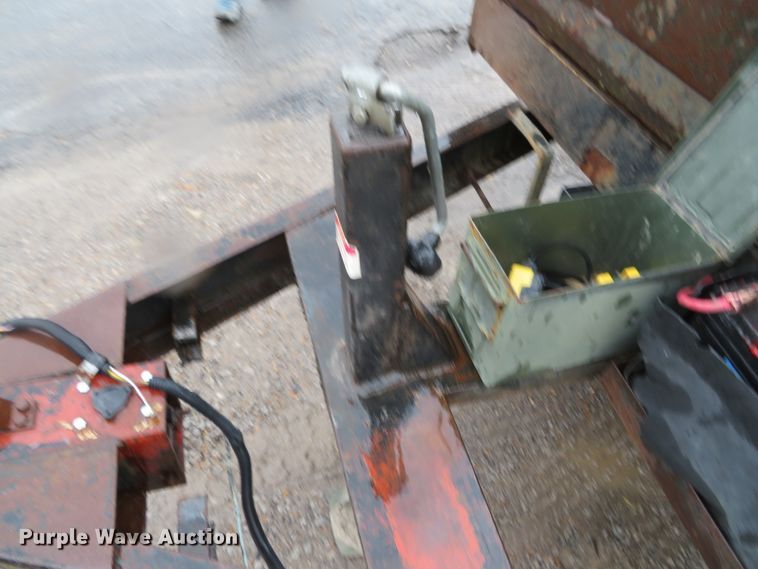 image for item DH0656 2003 M&M dump trailer