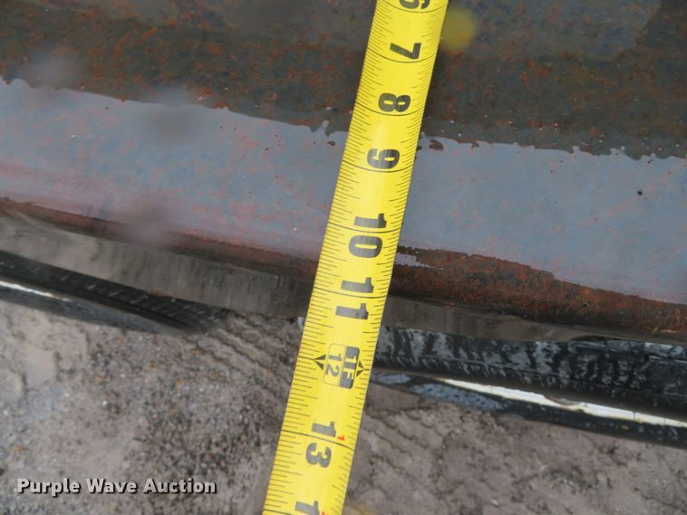 image for item DH0656 2003 M&M dump trailer