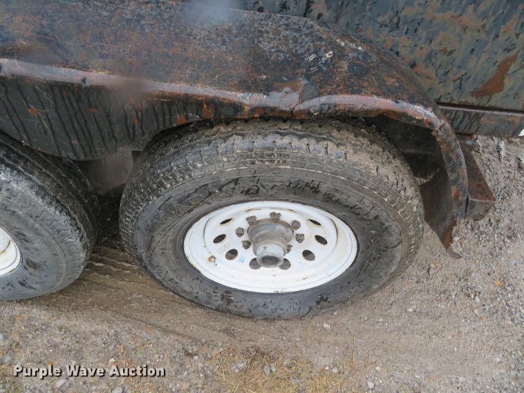 image for item DH0656 2003 M&M dump trailer